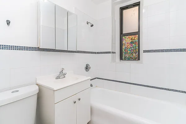 Rented by MySpaceNYC | media 13