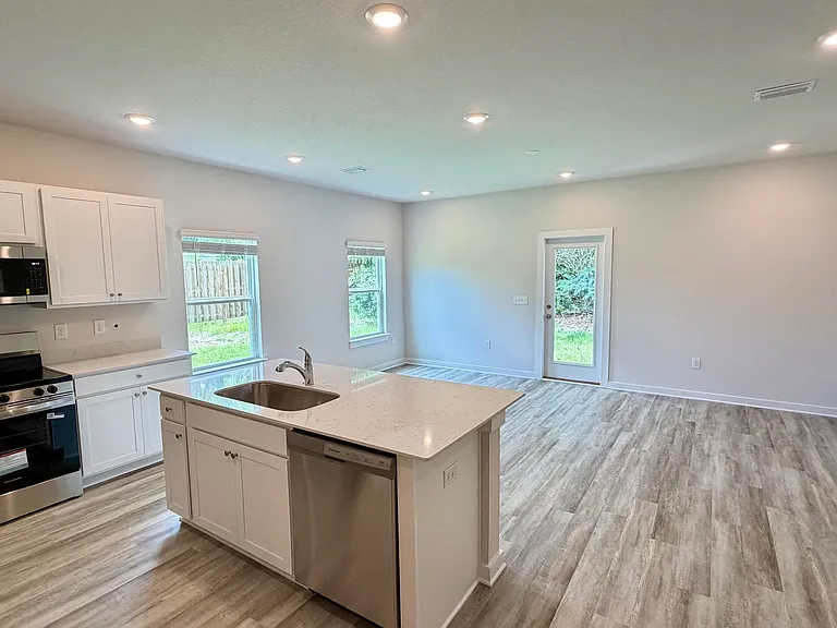 13 S Main Deck Dr — Photo 8