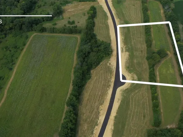 2451 S Point Prairie Rd #6, Foristell, MO 63348