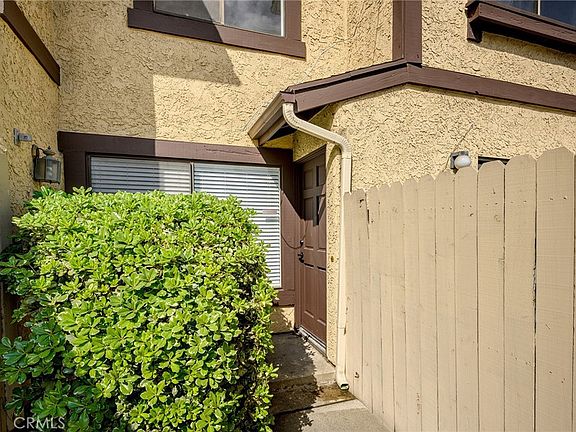 2nd image of 8601 Sunland Blvd Unit 5