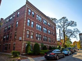 5 Lothian Rd, Boston, MA