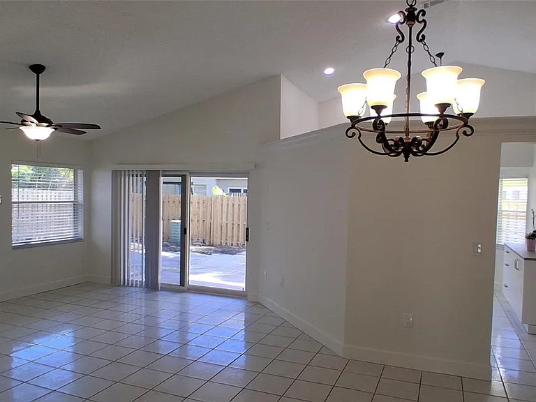 3277 NW 123rd Ave — Photo 3