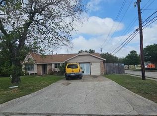4502 Ponderosa Dr, Baytown, TX 77521