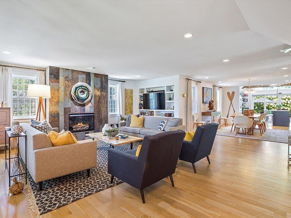 524 Commercial Street, Provincetown, MA 02657 Zillow