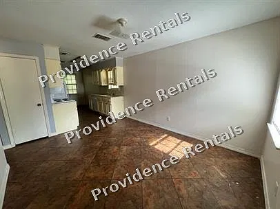 1504 West California Ave Apt #6 - Apt #6 — Photo 2
