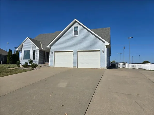 603 W Kirkpatrick St, Odessa, MO 64076
