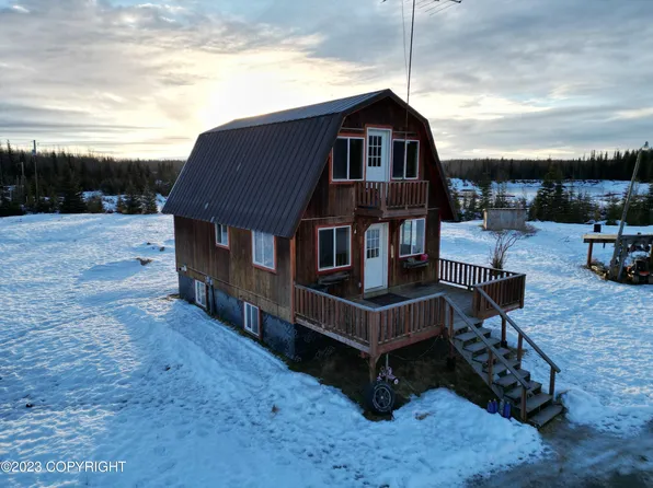 48325 Helgeson Ave E, Soldotna, AK 99669
