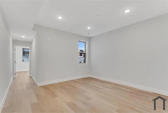 3213 N 13th St #2 — Photo 3