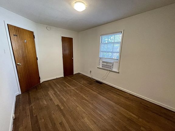 4th image of 403 N Roosevelt St