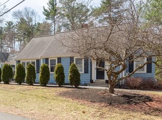 63 Canterbury Rd, Lynnfield, MA 01940