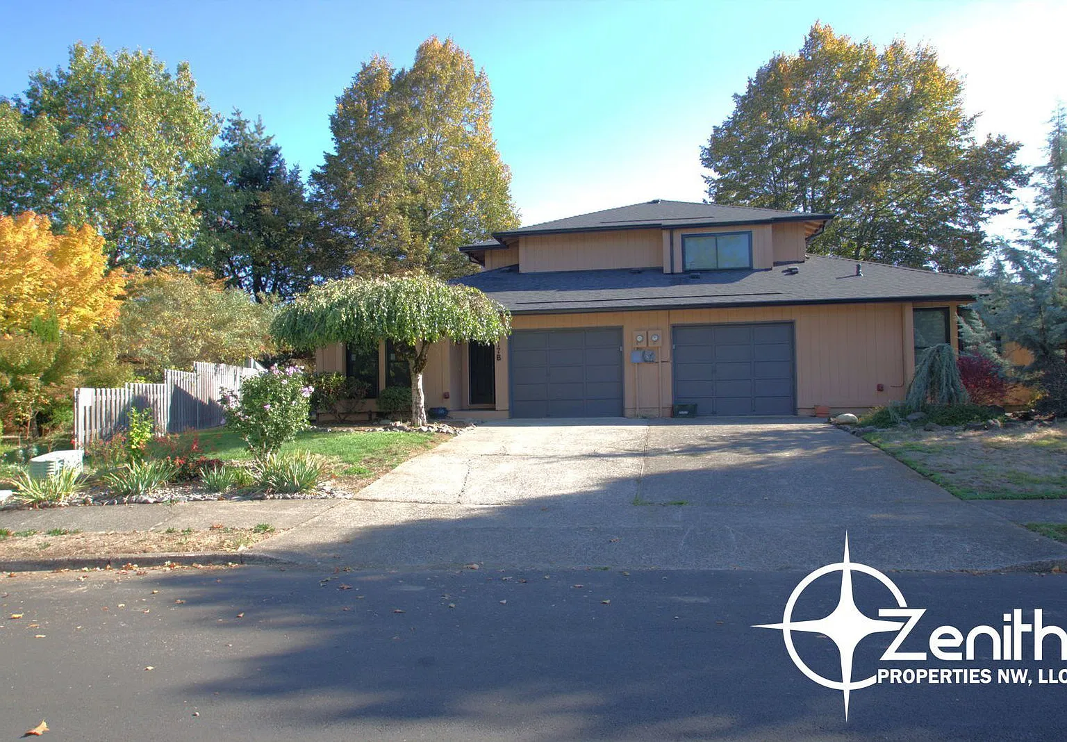 3 bed, 2.0 bath, 1447 sqft, $2,195 — Photo 2