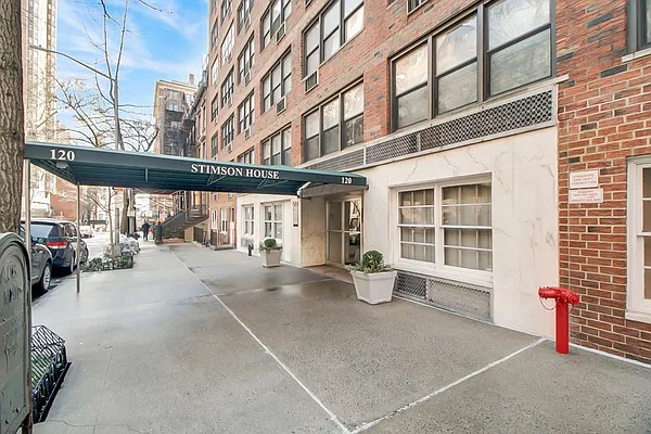 Sold by LG Fairmont Group | media 7