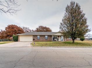 1502 Summer Ln, Chandler, OK 74834