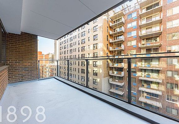 5th image of 160 W 97th St APT 9L