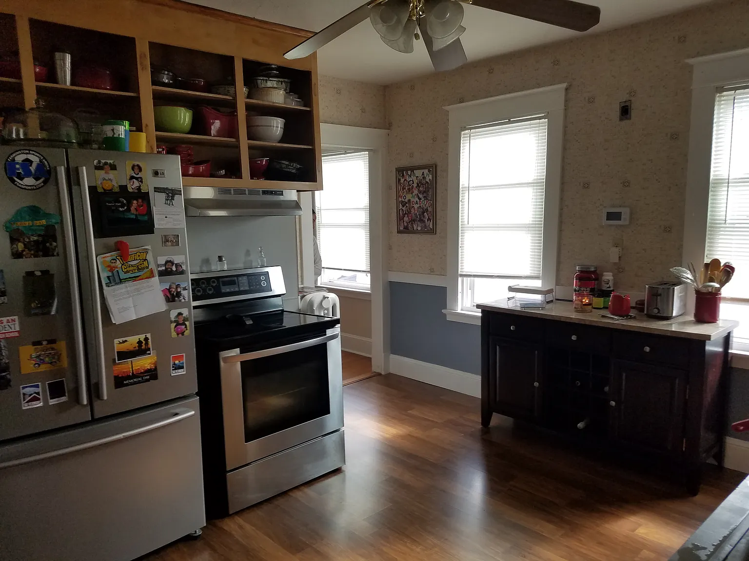 3 bed, 1200 sqft, $2,500 — Photo 1