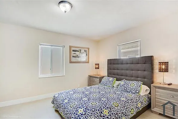 518 SW 7th Ave — Photo 7