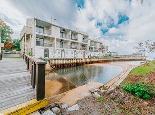 710 S Mobile St APT 17, Fairhope, AL 36532