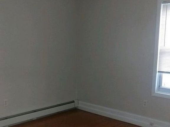 4th image of 92 Bates St #34583DDF8