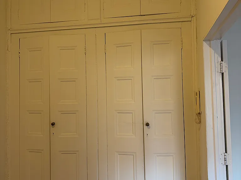 137 W 81st St #6 — Photo 2