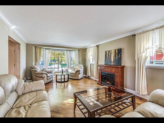 2nd image of 7245 N Kilpatrick Ave