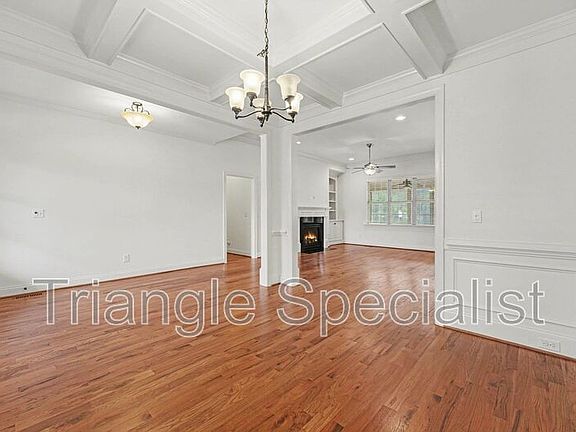 5th image of 7436 Pomona Ave