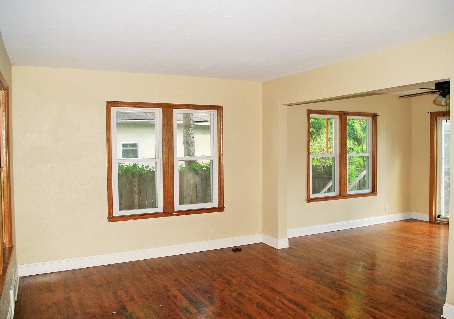 Charming 3 Bedroom Home Near West St. Paul!! — Photo 1