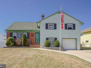 18 Summer Ave, Burlington, NJ 08016