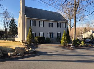 36 Sunset Ave, Trumbull, CT 06611