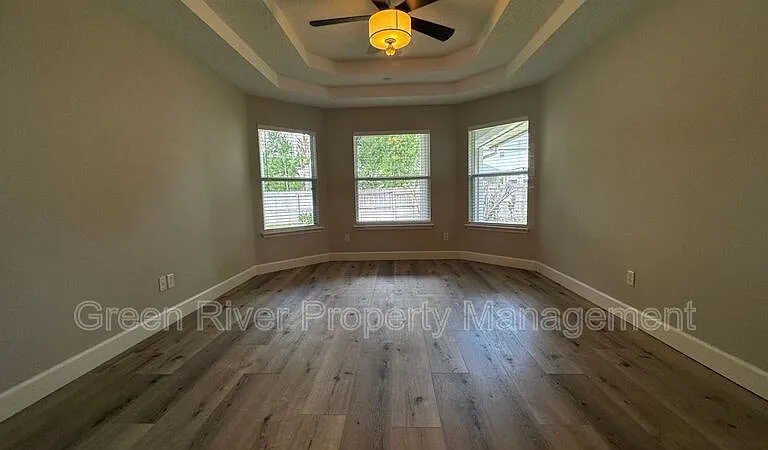 338 Bridgestone Ct — Photo 17