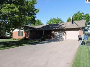 1011 N Wheatland Dr, Buhler, KS 67522