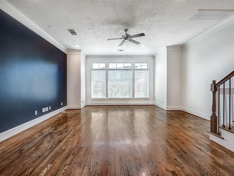 1413 Patterson St — Photo 14