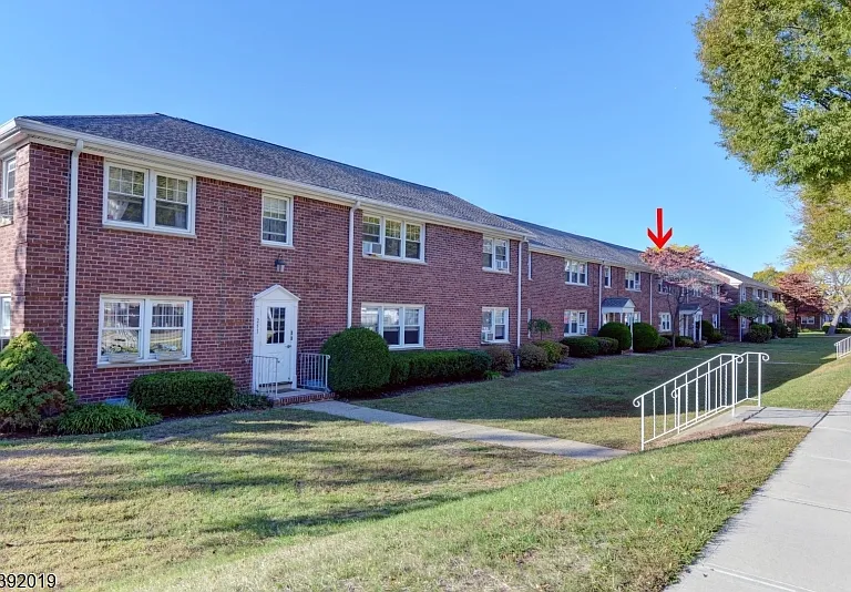 255 Bogert Rd #2A — Photo 3