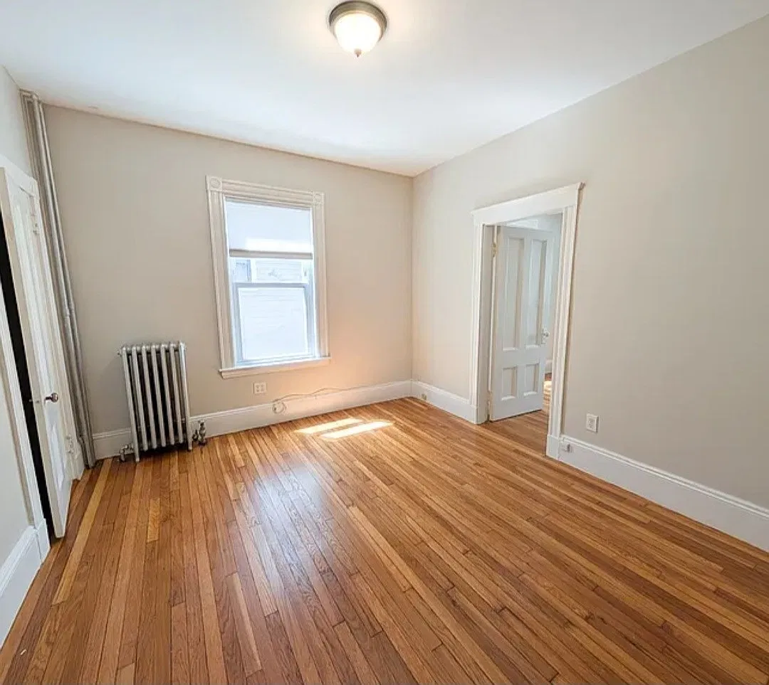 2 bed, 2.0 bath, 890 sqft, $3,600 — Photo 4