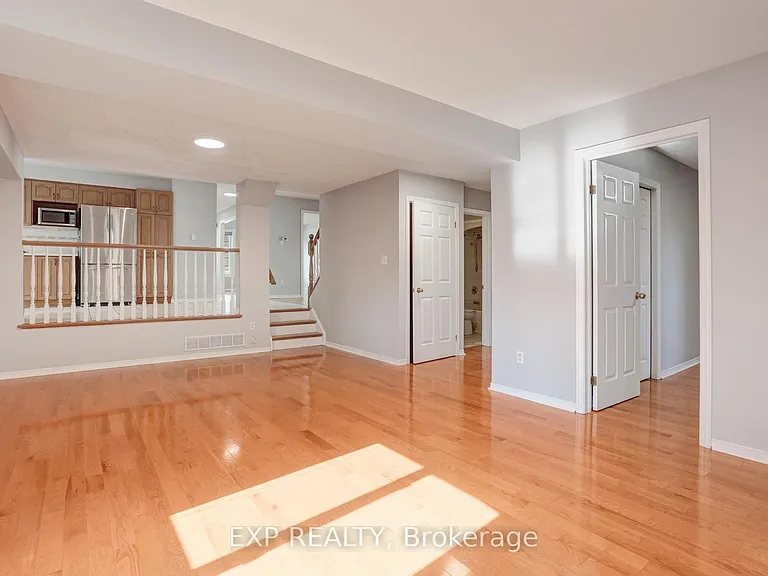 163 Daimler Dr — Photo 22