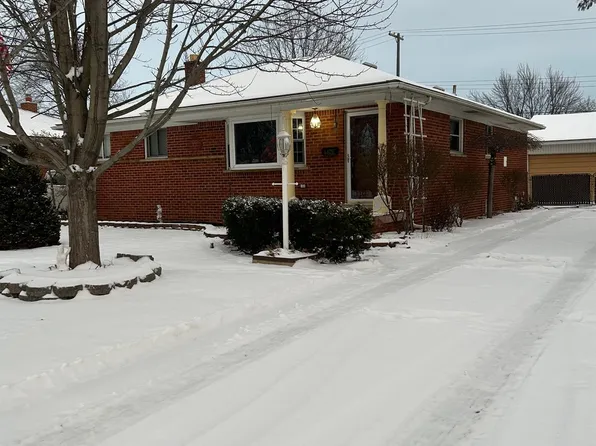 8878 Merriman Rd, Livonia, MI 48150