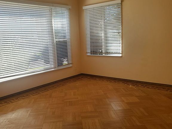 5th image of 2424 C St #2424