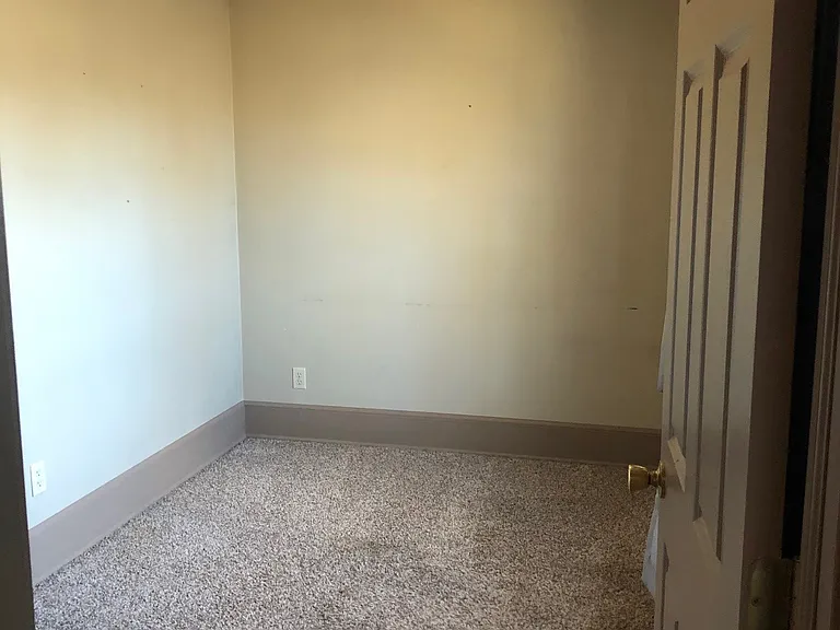 438 2nd St — Photo 3
