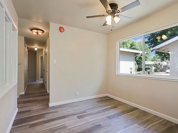4th image of 217 Erma Ave