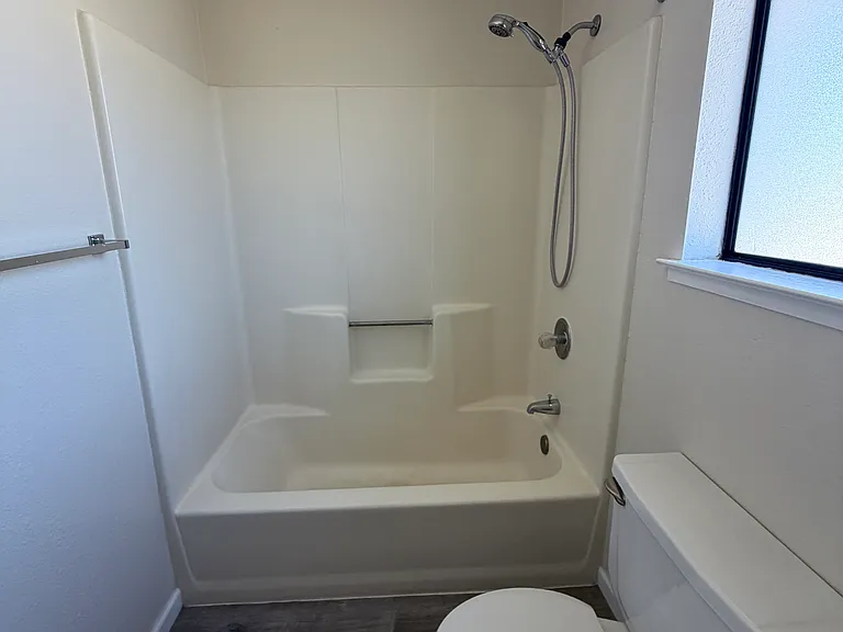 279 Branch St #B — Photo 15