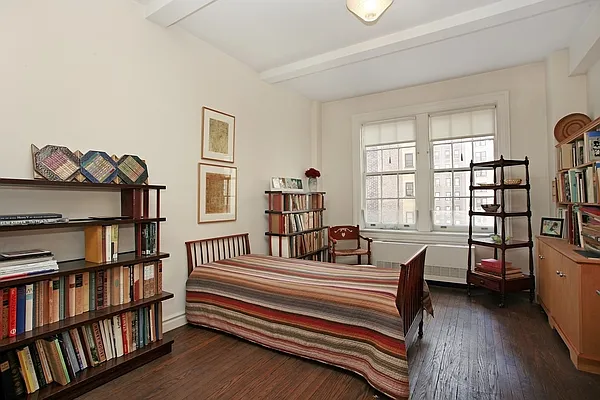 Sold by Corcoran | media 8