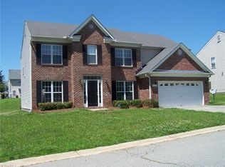 4163 Fiddlers Way Ct, Winston Salem, NC 27107