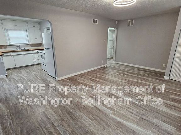 5th image of 209 S Anacortes St