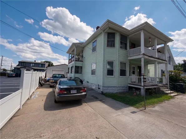 27 Short St, Pawtucket, RI 02861