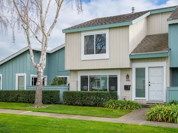 1009 Lark Ln, Foster City, CA 94404