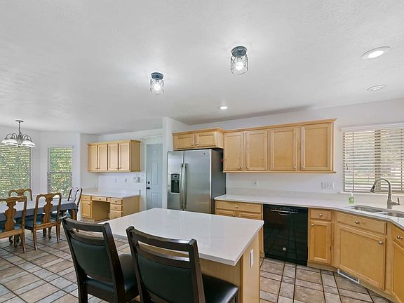 2nd image of 2327 W New Harvest Ln