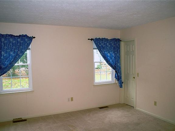 5th image of 300 Alverstone Way