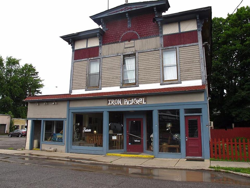 1st image of 33 Cartwright Ave