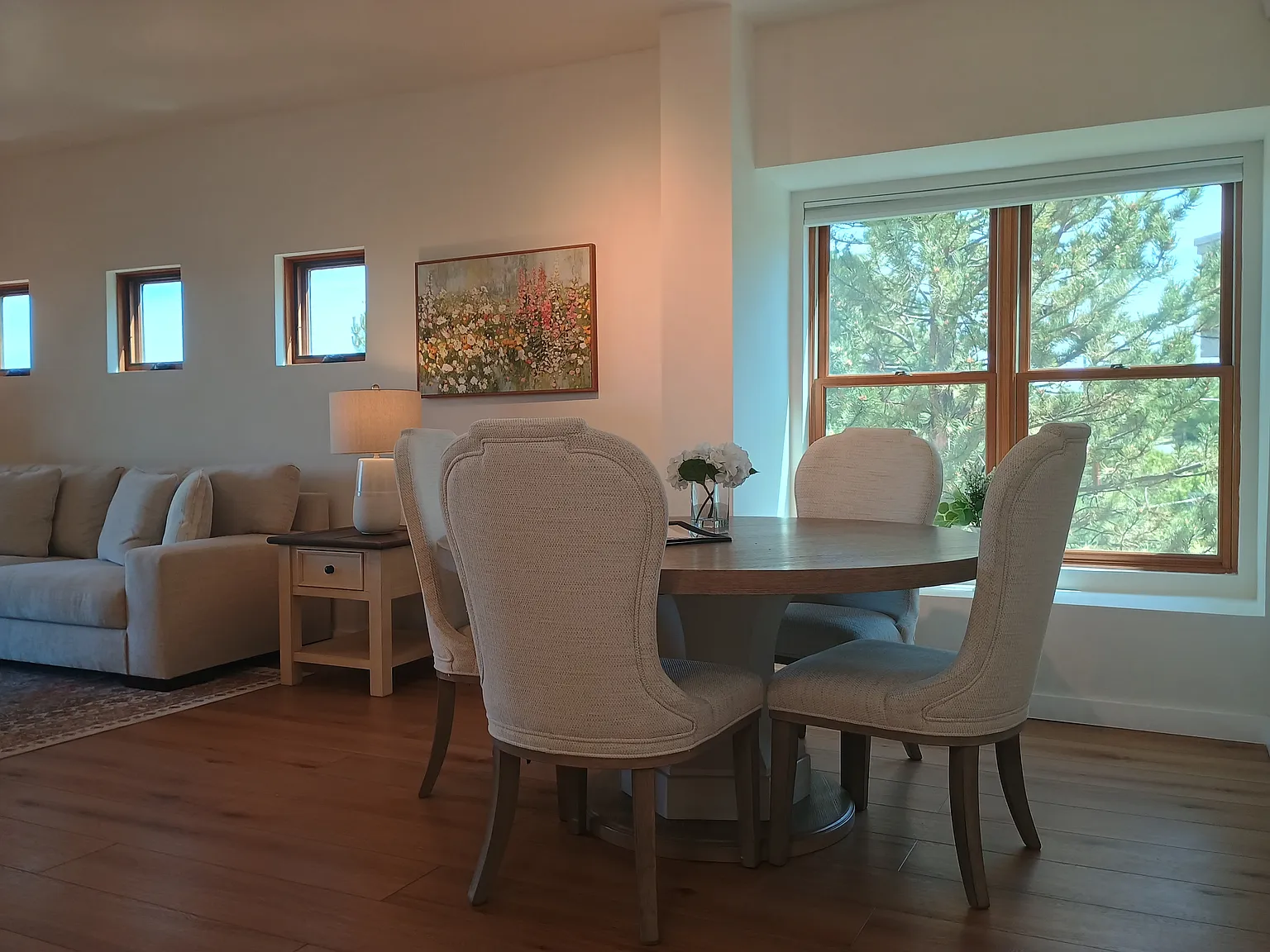 2 bed, 1088 sqft, $4,500 — Photo 2