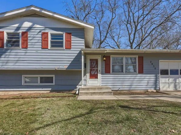 2836 SW Sunset Rd, Topeka, KS 66614