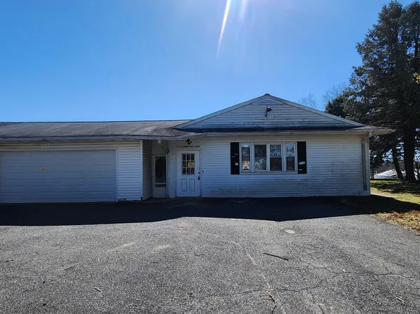 711 Longs Gap Rd, Carlisle, PA 17013